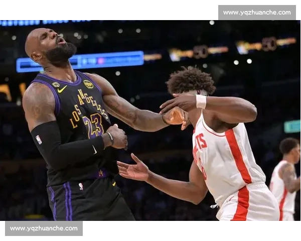 湖人快船第二场精彩对决詹姆斯与乔治激烈对抗再度上演扣人心弦比赛