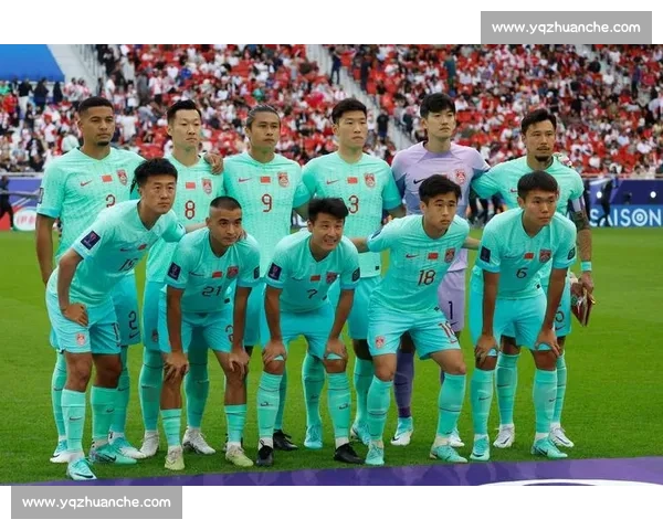 国足对阵卡塔尔下半场风云变幻攻防博弈引热议球迷关注度拉满